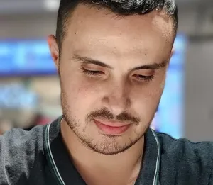 נחמן שלצר